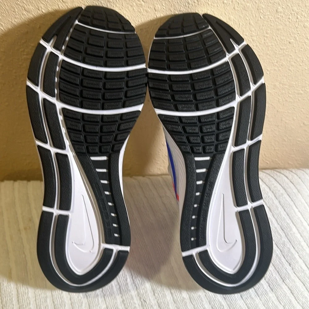 Nike zoom structure 24 size 6